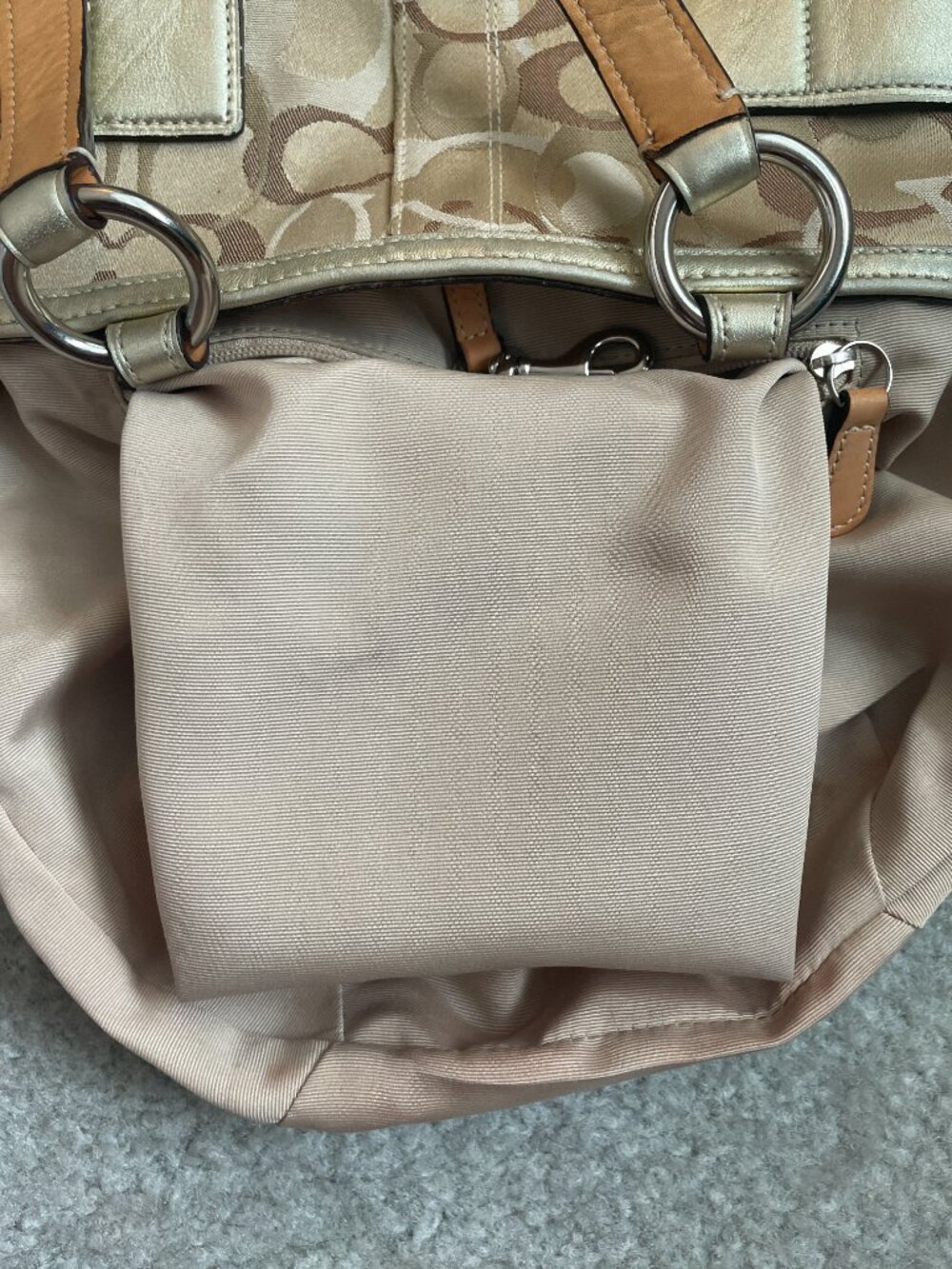 Vintage Coach Y2K Tan/Silver Optic Signature Canvas Tote Shoulder Bag 0498 💿 - Picture 14 of 16